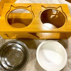 Bamboo elevated feeder